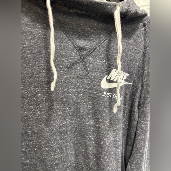 Nike Gray woman’s Hoodie - Picture 1 of 7